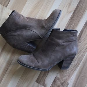 Franco Sarto suede booties